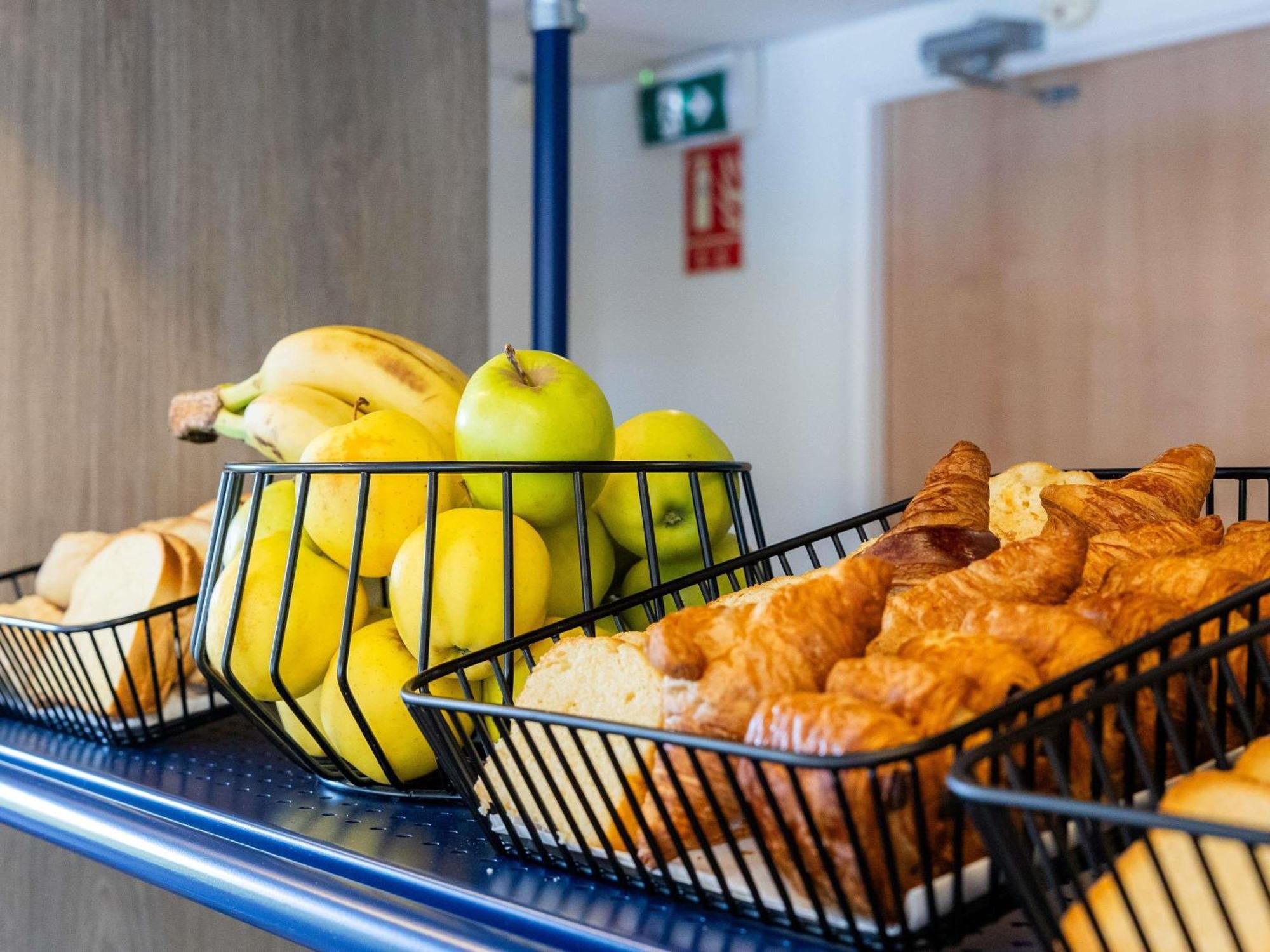 Ibis Budget Carcassonne Aeroport - A61 外观 照片